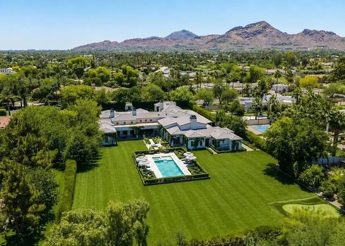 House With Pool Paradise Valley Villa